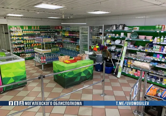 Более 6 тысяч рублей присвоила продавец сельского магазина в Могилевском районе