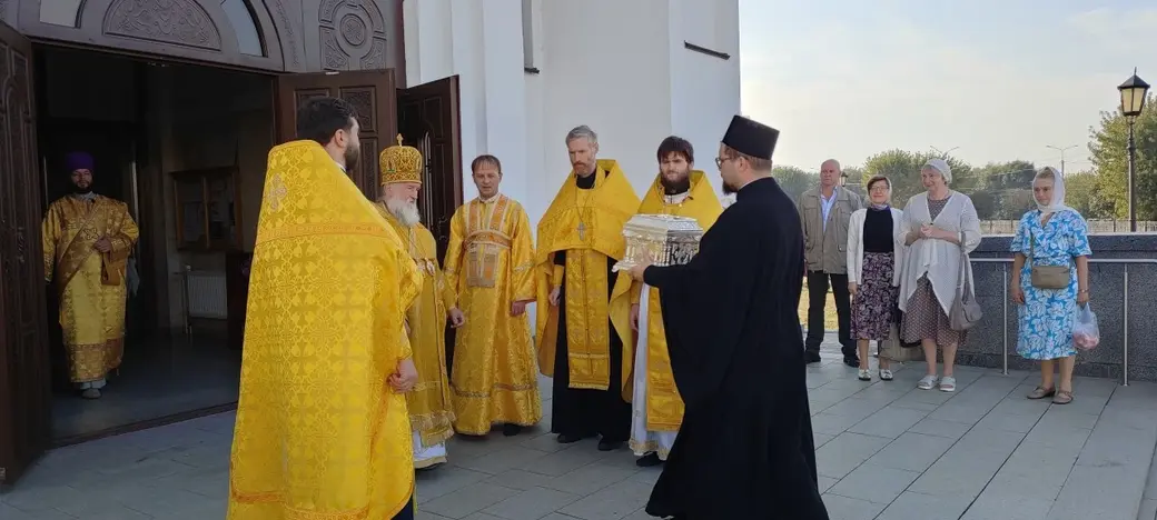 Сентябрь 2024 г. Могилев. В Спасо-Преображенский кафедральный собор принесен ковчег с мощами преподобной Ефросинии Московской.