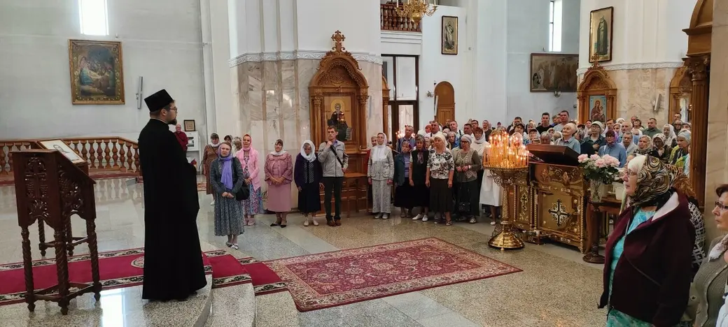 Сентябрь 2024 г. Могилев. В Спасо-Преображенский кафедральный собор принесен ковчег с мощами преподобной Ефросинии Московской.