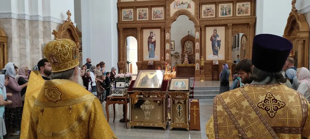 Сентябрь 2024 г. Могилев. В Спасо-Преображенский кафедральный собор принесен ковчег с мощами преподобной Ефросинии Московской.
