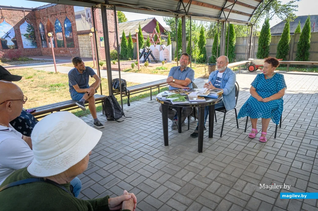 16.09.2024. Бобруйск, Еврейский дворик. Главный редактор журнала «Мишпоха» Аркадий Шульман,