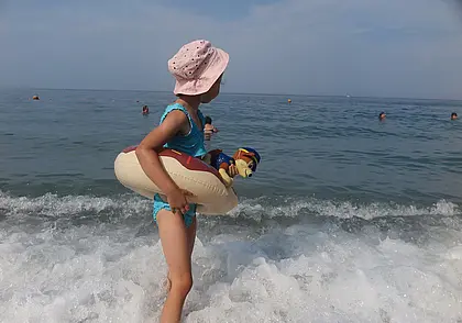 Мусора много, а вот природа шикарная: плюсы и минусы отдыха на море в Абхазии