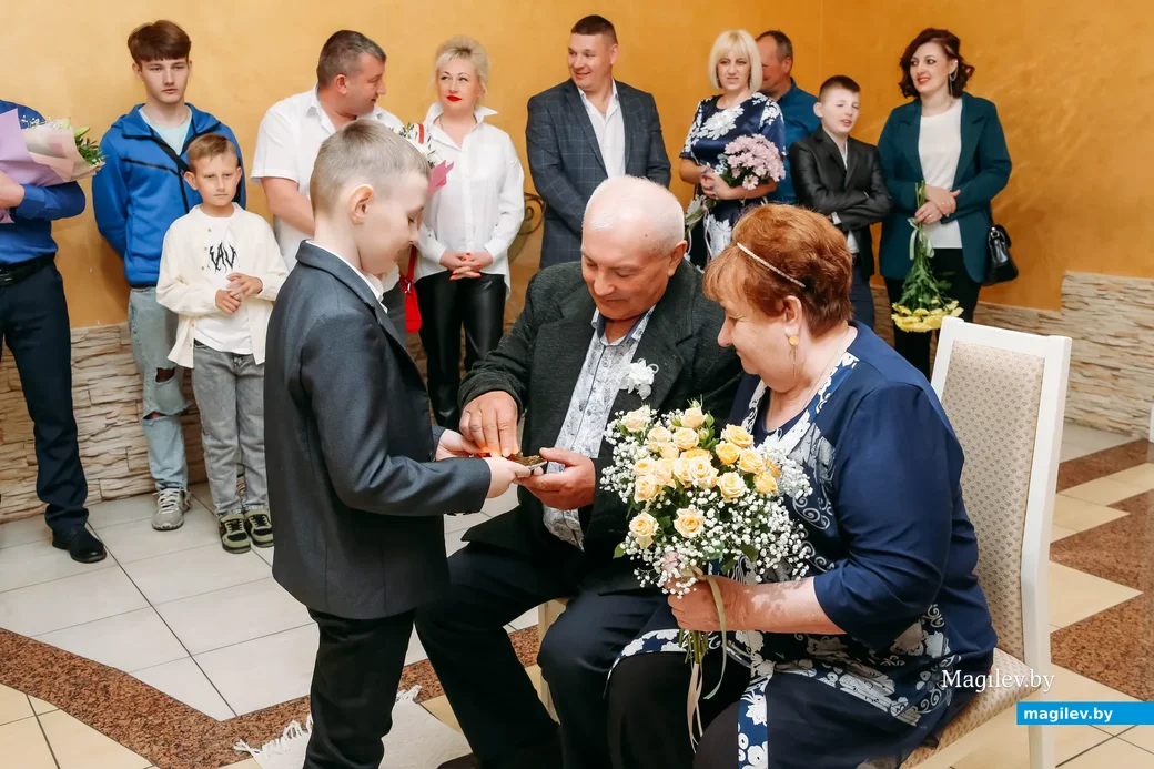20.04.2024. Золотая свадьба Ивана Васильевича и Лилии Николаевны Канаваловых из д. Михалево-1.