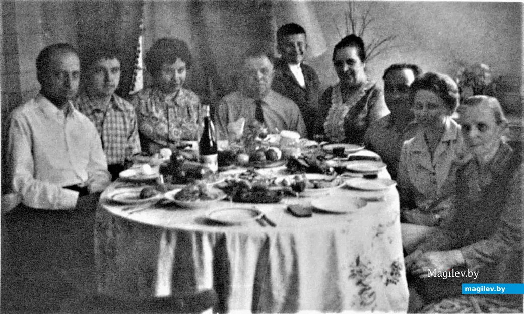 1971 г. Празднование Пасхи в Гродно, у митрофорного протоиерея, благочинного Гродненской
