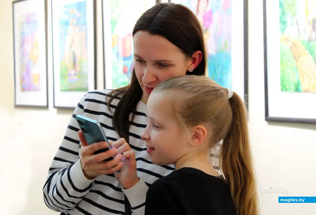 24 апреля 2024 года. Могилев. Выставочный зал. Проект «Пасхальная радость» студии рисования «Фарба».