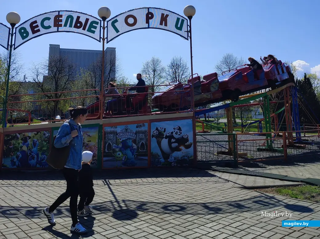 «Биоробот» стал дешевле, «Полет» подорожал. Парк аттракционов 27 апреля открыл сезон.