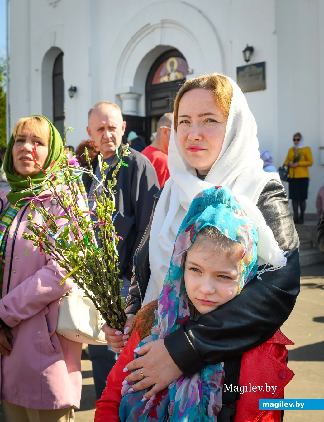 28.04.2024. Свято-Никольский кафедральный собор. Православные верующий празднуют вход Господень