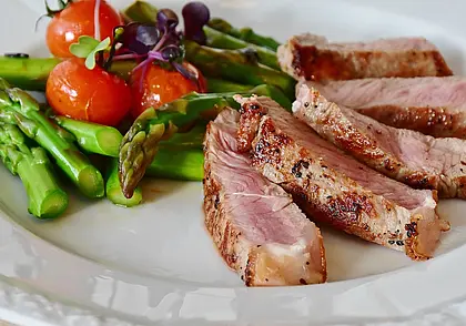 Как предотвратить рак кишечника: 4 золотых правила от врача-онколога