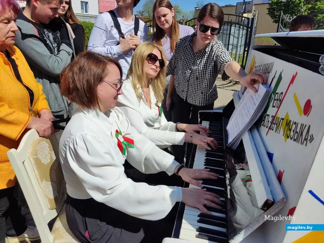 1 мая 2024 года. Весенний старт проекта «Открытые клавиши» на площадке возле гимназии № 3 по улице Ленинской в Могилеве.