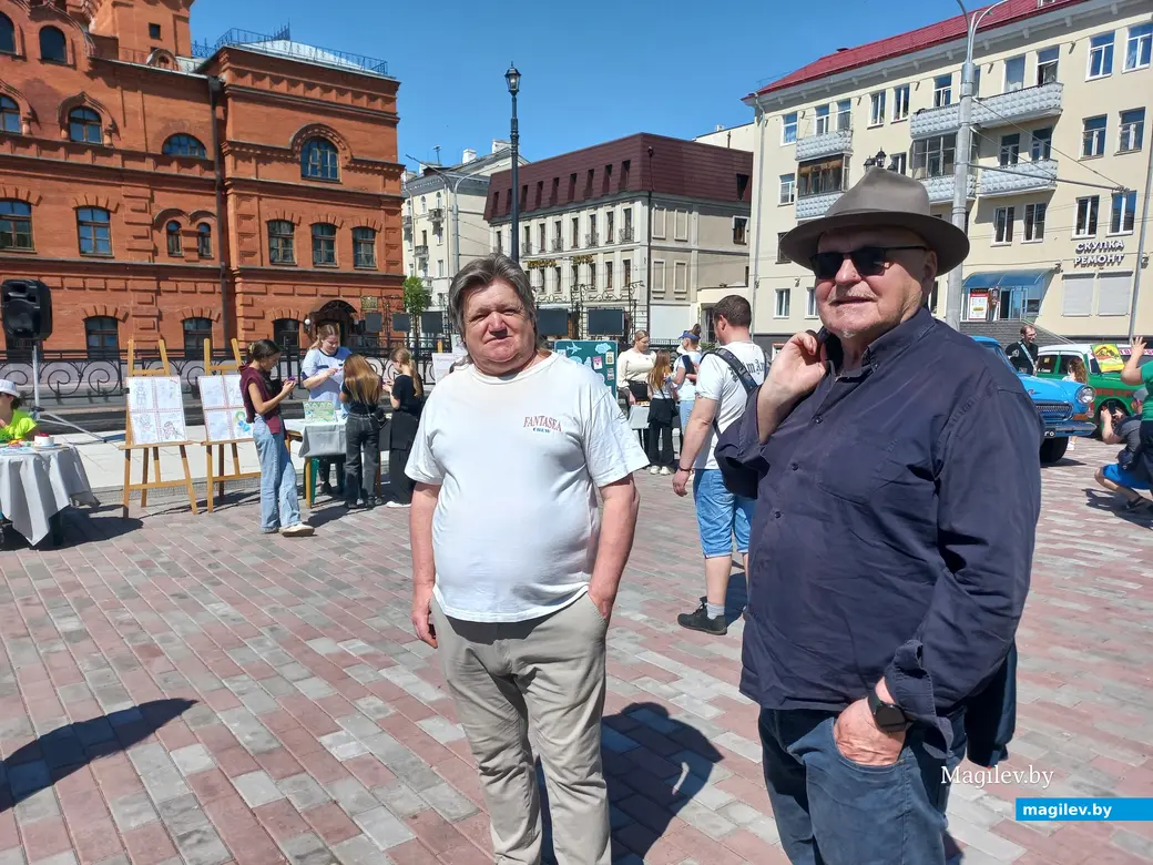 Могилев, 1 мая 2024 года В Театральном сквере прошел ряд мероприятий, организованных Могилевским отделением Союза писателей Беларуси.
