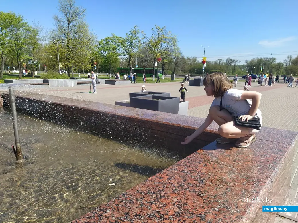 1 мая 2024 года. В Могилеве заработали фонтаны.
