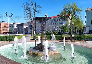 В Могилеве запустили фонтаны. Фоторепортаж