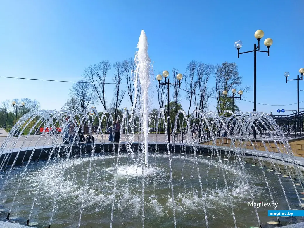 1 мая 2024 года. В Могилеве заработали фонтаны.