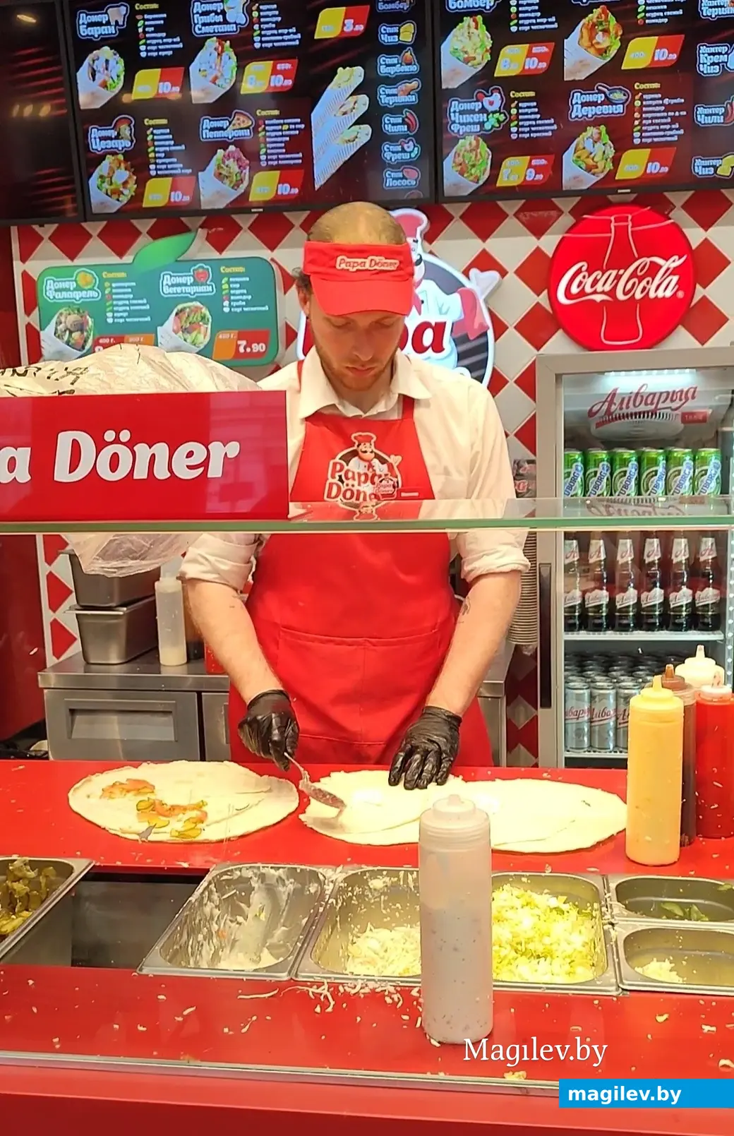 Капусты много, а мяса не очень. Попробовали донеры в Papa Döner