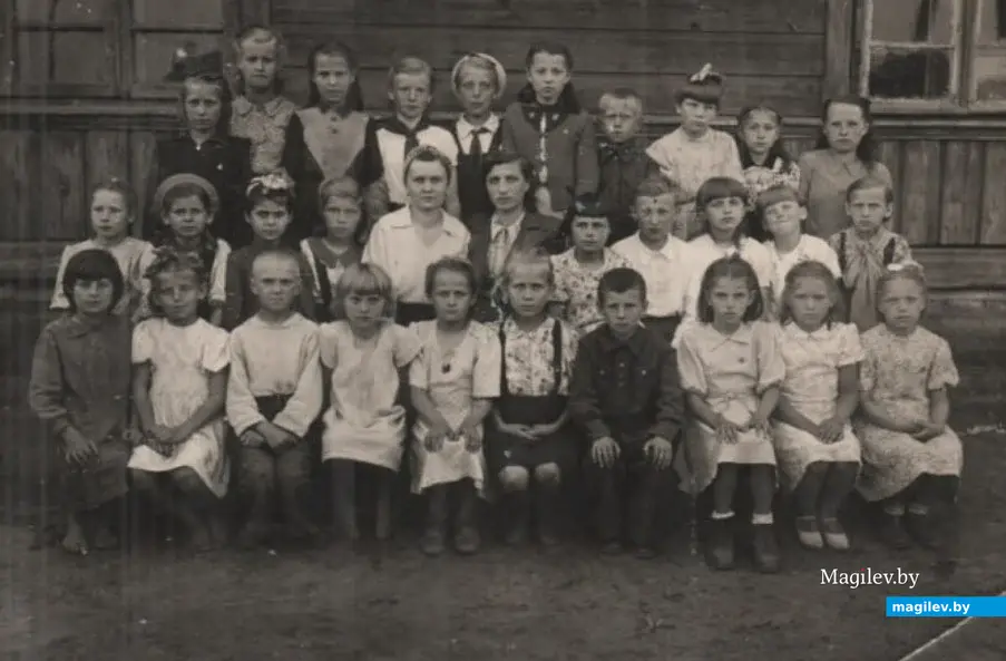 3 класс школы №10 в 1947 году.