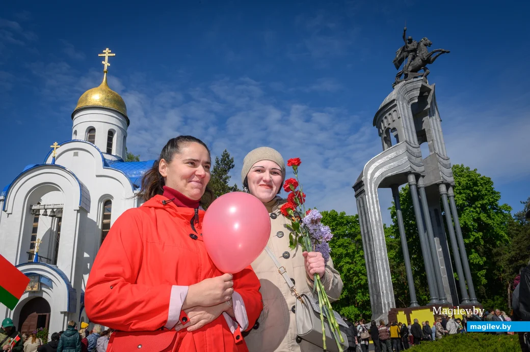 09.05.2024. Минская – Социалистическая – площадь Победы . Празднование Дня Победы 9 мая. Шествие