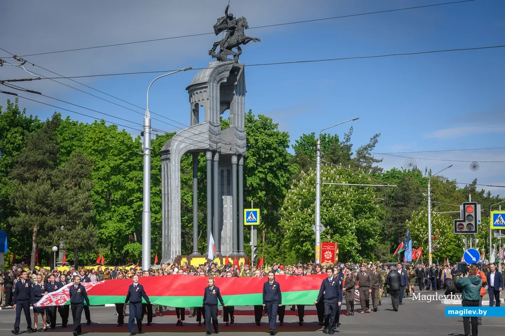 09.05.2024. Минская – Социалистическая – площадь Победы . Празднование Дня Победы 9 мая. Шествие
