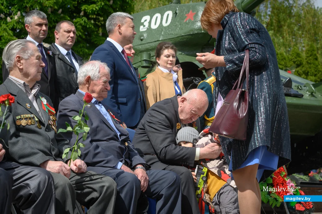 09.05.2024. Минская – Социалистическая – площадь Победы . Празднование Дня Победы 9 мая. Шествие