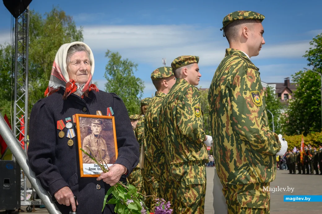 09.05.2024. Минская – Социалистическая – площадь Победы . Празднование Дня Победы 9 мая. Шествие