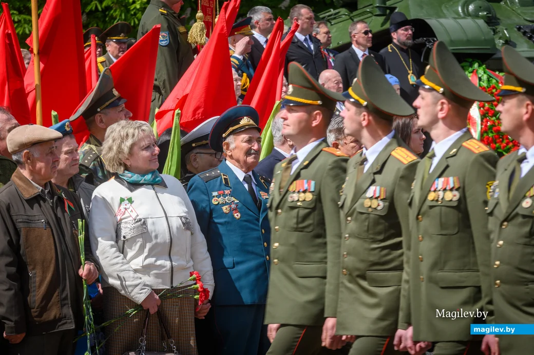09.05.2024. Минская – Социалистическая – площадь Победы . Празднование Дня Победы 9 мая. Шествие