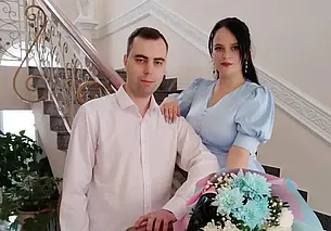 «Он в глаза мне смотрел, а я отворачивалась». Свадебная пара недели