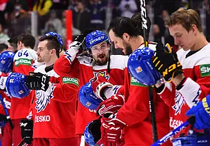 Чемпионат мира по хоккею в Чехии стартовал: итоги первых матчей