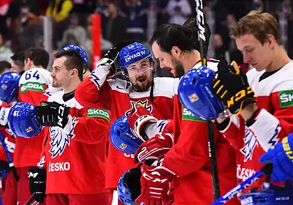 Чемпионат мира по хоккею в Чехии стартовал: итоги первых матчей