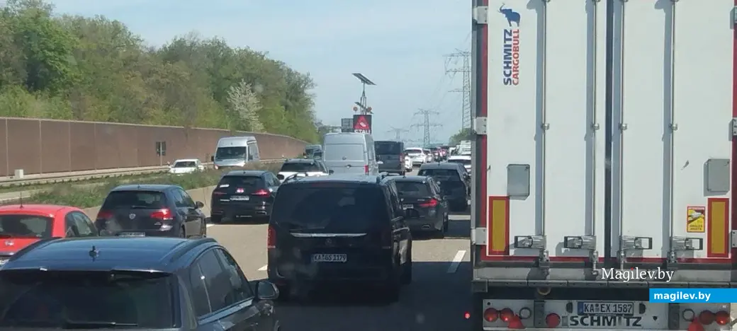 Май 2024г. Германия, заторы из-за ремонта дороги под Франкфуртом-на-Майне.