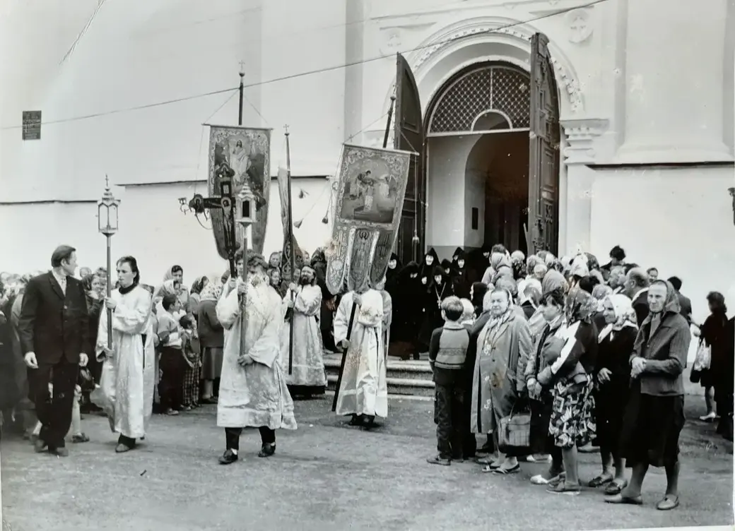 Начало 1990-х. Жировичский монастырь. Крестный ход