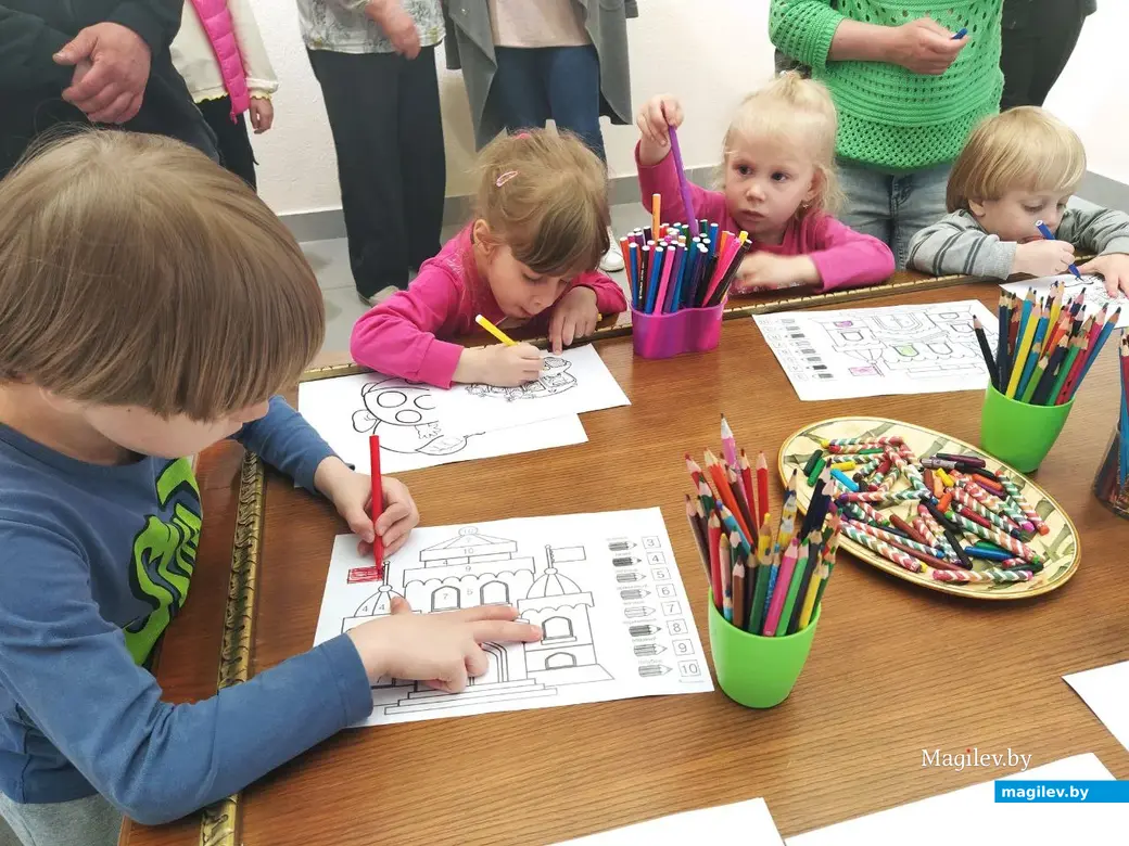 18.05.2024 г. Могилев, «Ночь музеев». Выставочный зал, встреча с художником