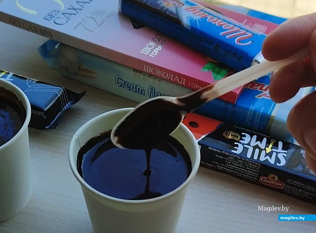 Бюджетный вариант в центре Могилева. Выпьем горячего шоколада со сладостями за 10 рублей на двоих. Май 2024 года.