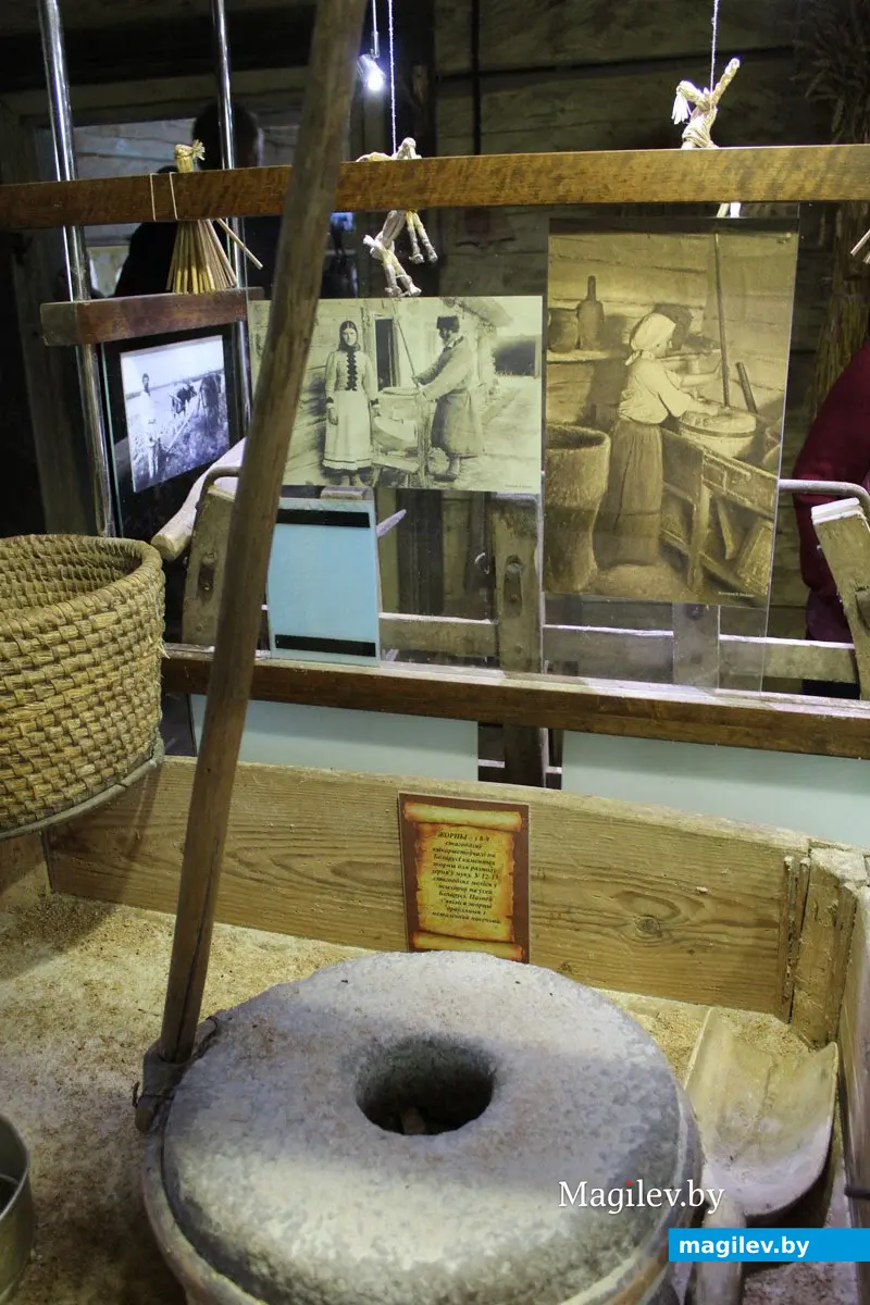 Май 2024 года. Деревня Жодишки Сморгонского района Гродненской области. Музей на втором этаже водяной мельницы.