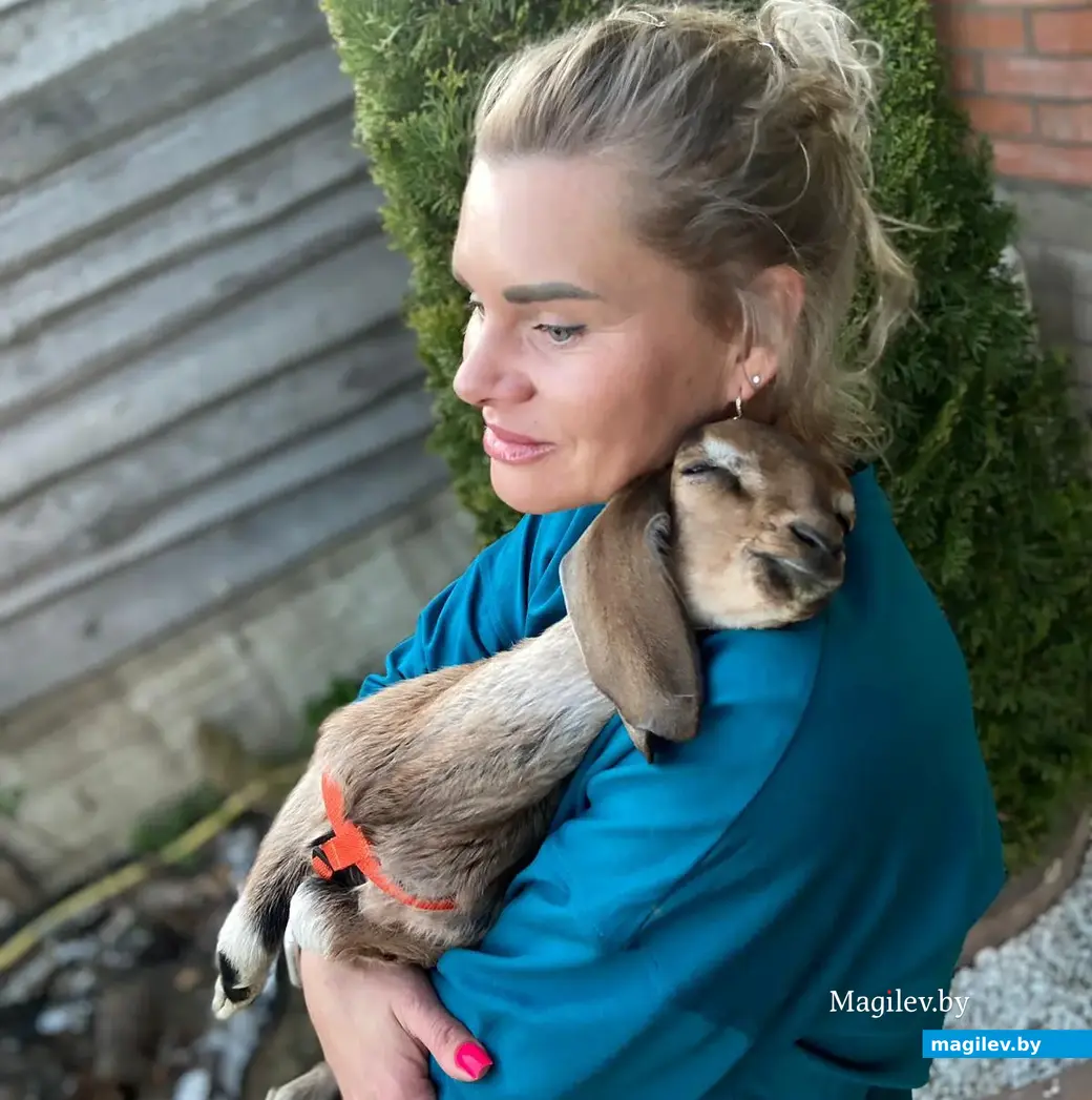 Бобруйск. Валерия Костян со своей любимицей Доней Розой.