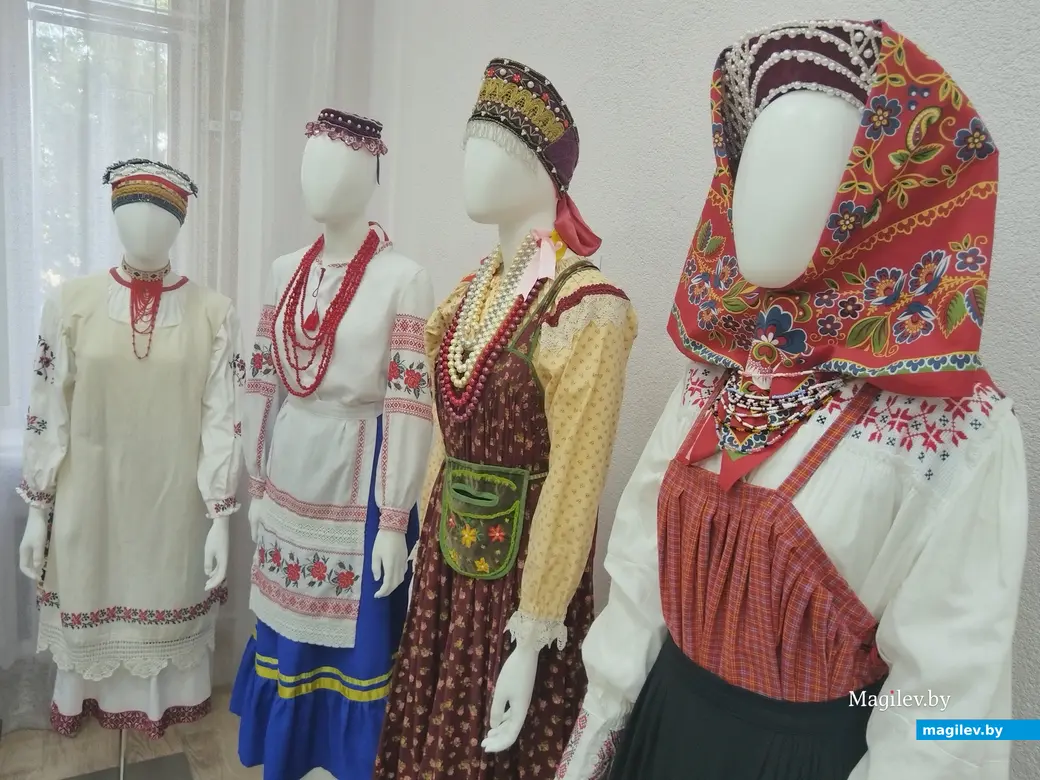 Май, 2024 г. г. Могилев. Музей им. П. Масленникова. Выставка «Красота и традиции народного костюма».