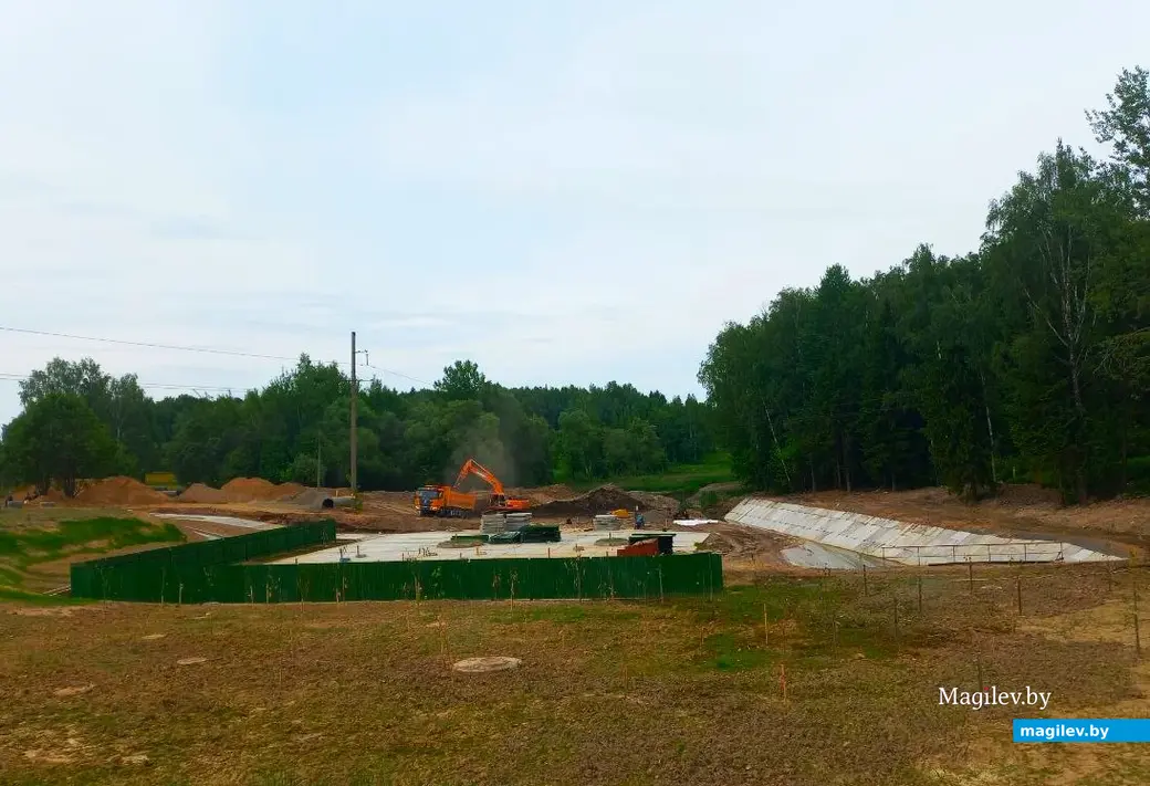 Май, 2024 г., Могилев. Речушка Приснянка.