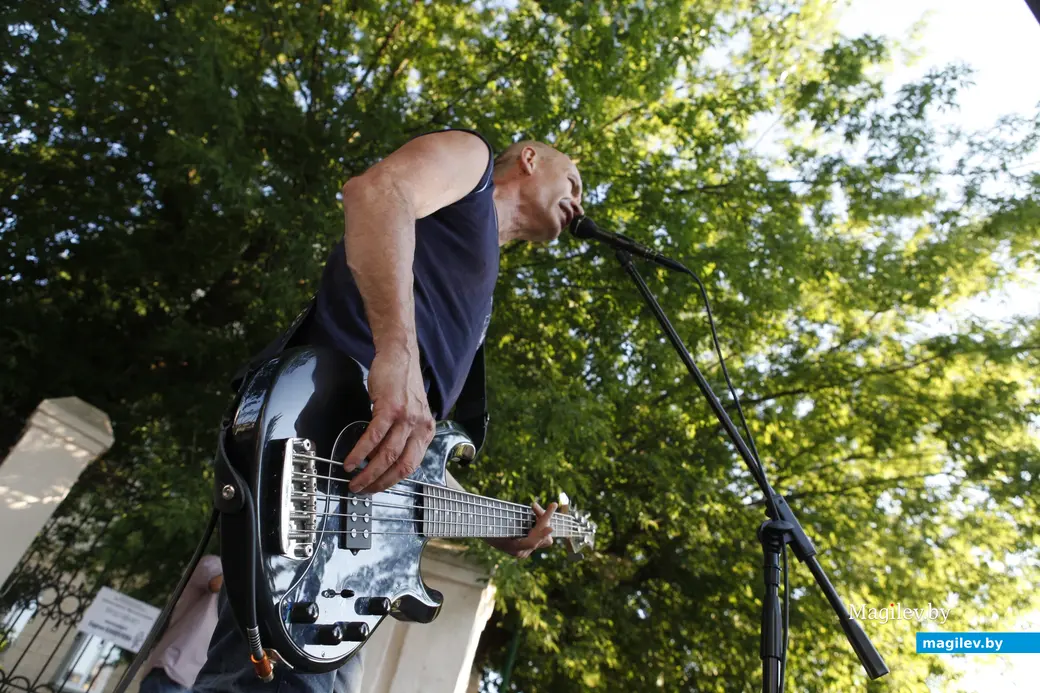 08.06.2014 г., Могилев, улица Ленинская. Сергей Коноплев в деле.