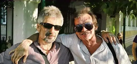 08.06.2014 г., Могилев, улица Ленинская. Александр Пьянзин (справа) в хорошем настроении.