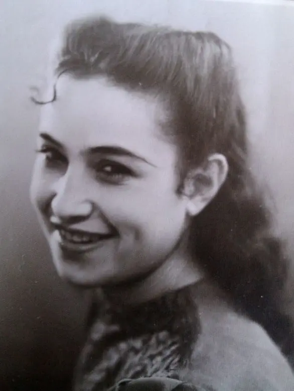 Сима Львовна Раевская в молодости.