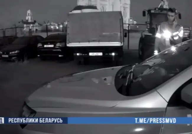 В Могилеве женщина-водитель пыталась дать взятку инспектору ГАИ