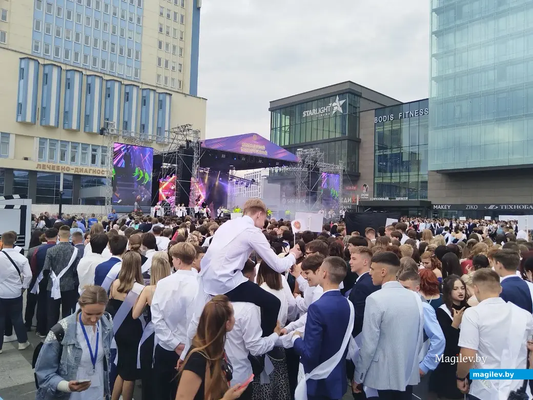 14.06.2024 г. Могилев, площадь Единства. «Звездный выпускной»