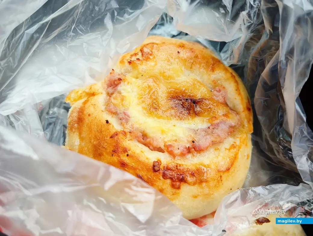 От полутора рублей за штуку. Попробовали знаменитые Кировские смаженки, 16 июня 2024 года.