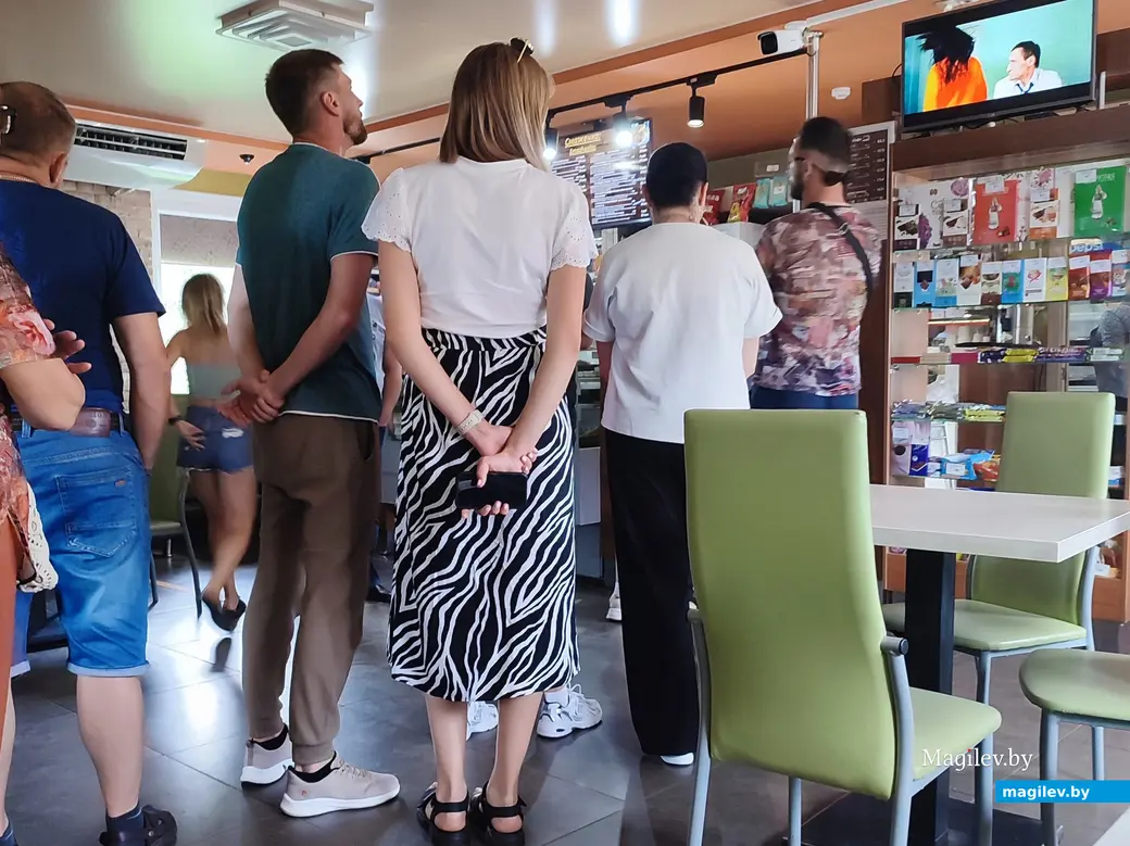 От полутора рублей за штуку. Попробовали знаменитые Кировские смаженки, 16 июня 2024 года.