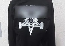 Ширпотреб вместо брендовой толстовки: подросток переплатил за неоригинальную вещь в два раза