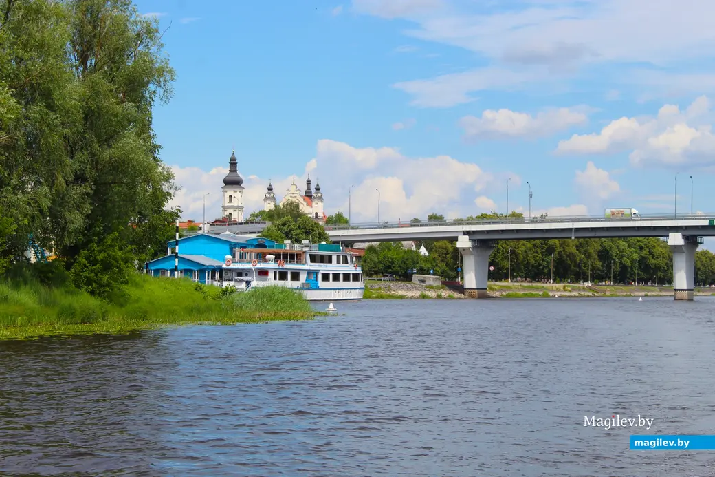 18 июня 2024 года. Пинск. Вид на город во время водной прогулки.