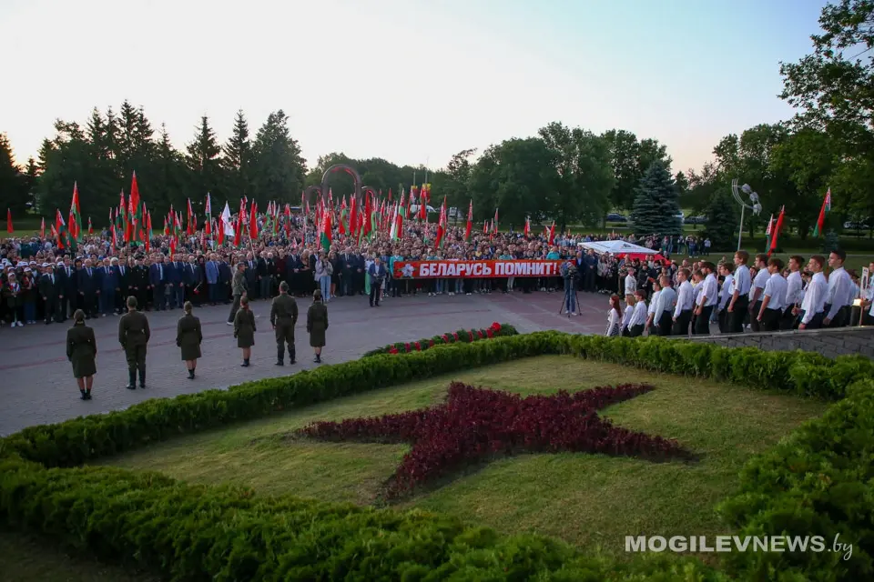 Могилев, 22 июня 2024 года. Областная патриотическая акция «Звон скорби» прошла на мемориальном комплексе «Буйничское поле».