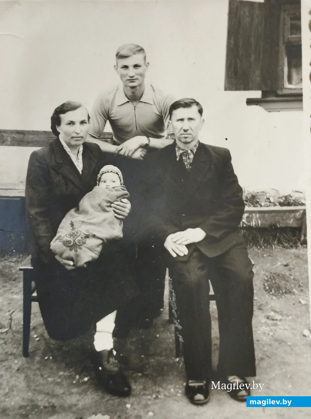 1955 год. Александр Василевский с дядей Петром Кирдуном, его женой Гелей в Воркуте.