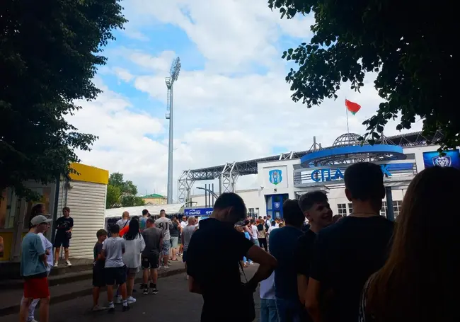 Болельщики могилевского «Днепра» тоже готовы сделать сальто