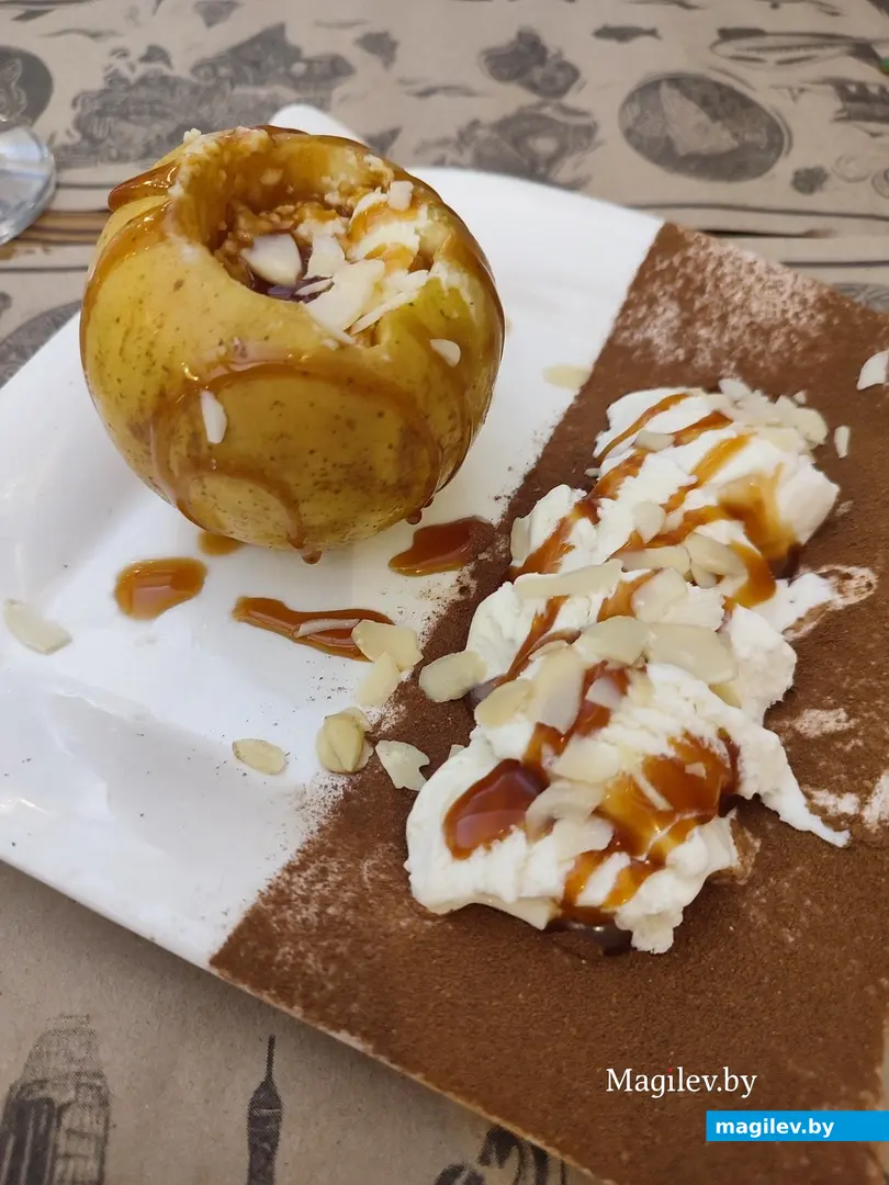 Сытный ужин с бесподобным десертом. Сходили на фестиваль белорусской кухни в ресторан «Мейли», 26 июня 2024 г.