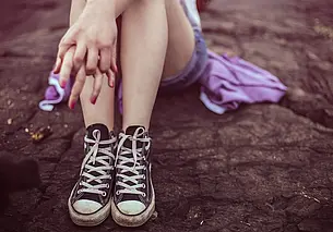 13-летняя девочка не может найти друзей, сторонится других детей… Комментирует психолог