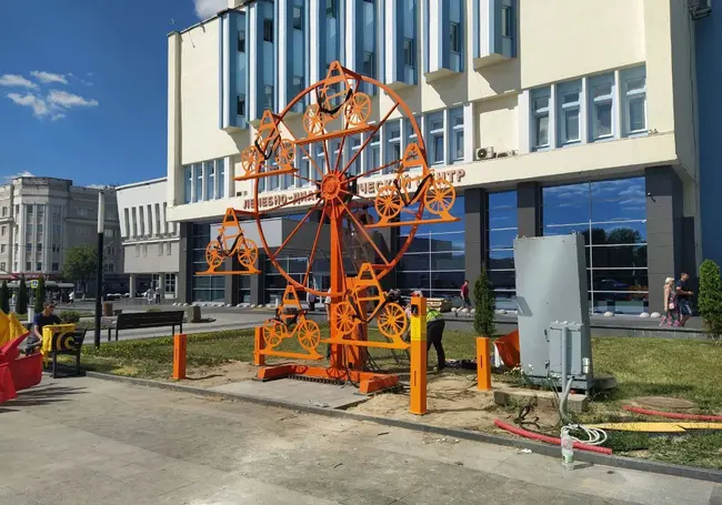 Электрическую велопарковку установили на площади Единства в Могилеве. Фотофакт